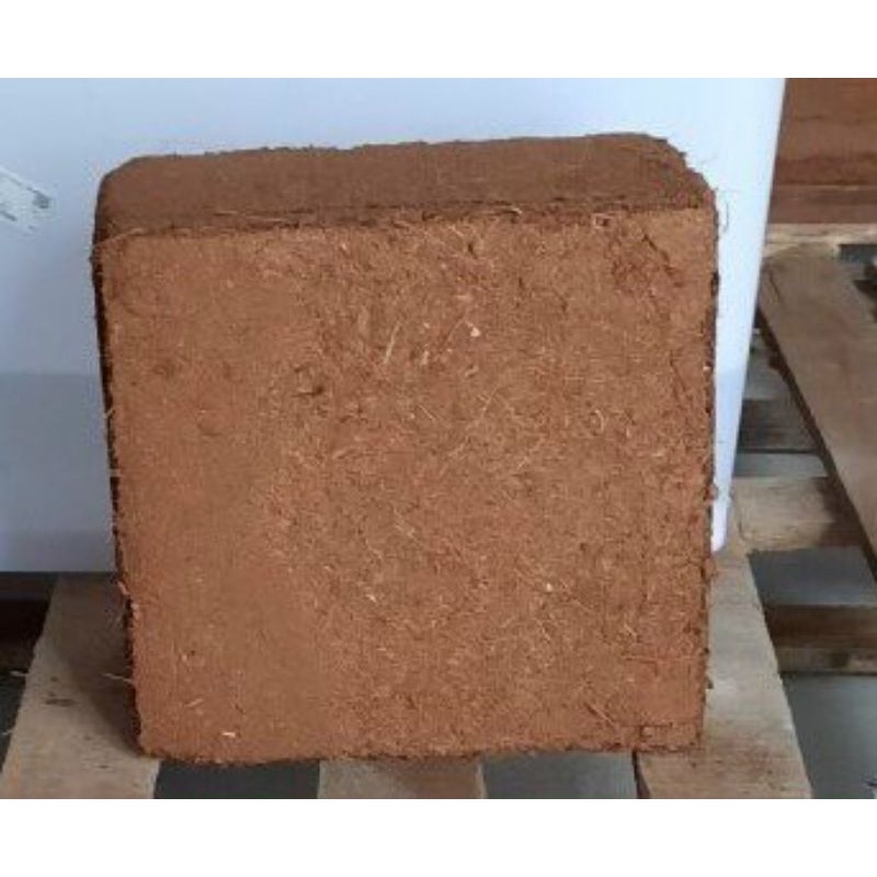 Đất xơ dừa 5kg, viên nén chuẩn 30x30x15cm nở ra 40 đến 50kg đất