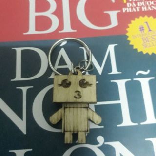 Móc khóa người gỗ Danbo dễ thương