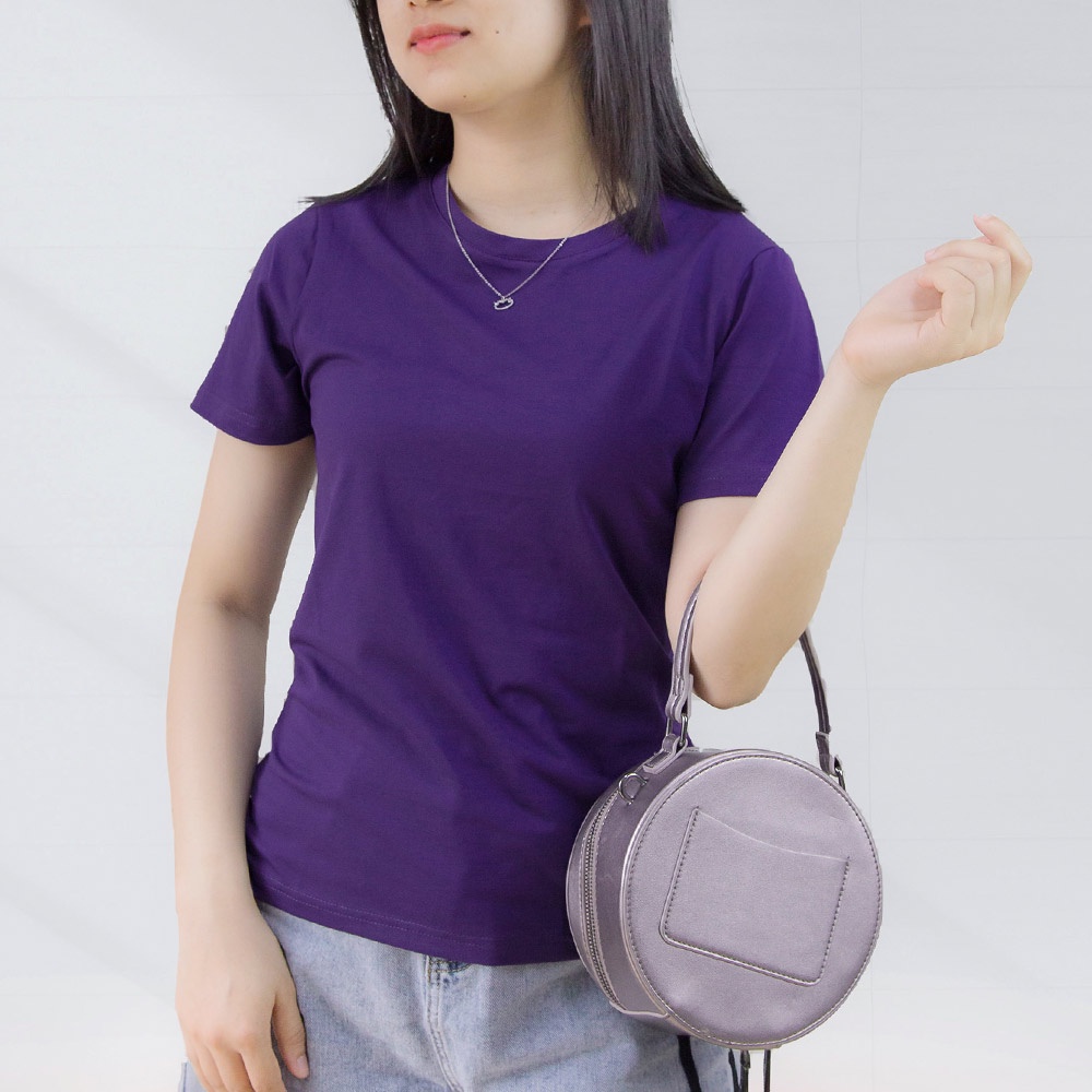 Áo thun nữ trơn cổ tròn TOLI Màu Tím Cà, chất cotton 4 chiều mềm mịn, co dãn, form suông cơ bản
