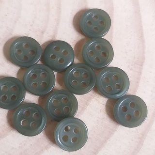 Nút nhựa 4 lỗ , size 8 MM( 30 nút/5k)