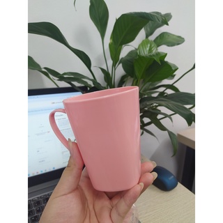 Cốc nhựa đa năng uống nước, đánh răng...có quai cầm