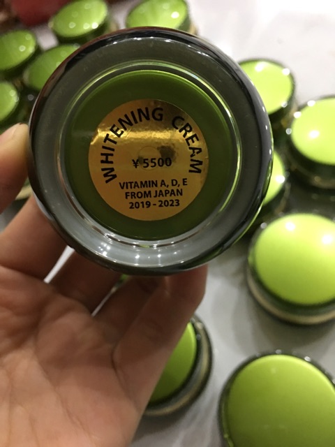 Kem Trắng Da Loại bỏ Nám chuyên sâu cung cấp  hàng nội địa Nhật