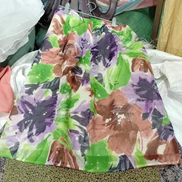 Chân váy vin dáng dài xinh lắm nha | BigBuy360 - bigbuy360.vn