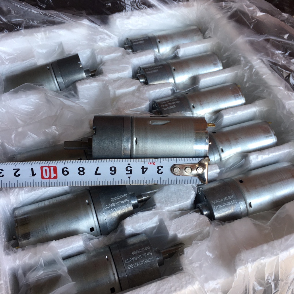 Motor giảm tốc 12V 60 vòng trên phút mới