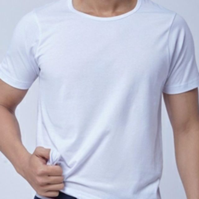 Áo phông trắng cổ tròn