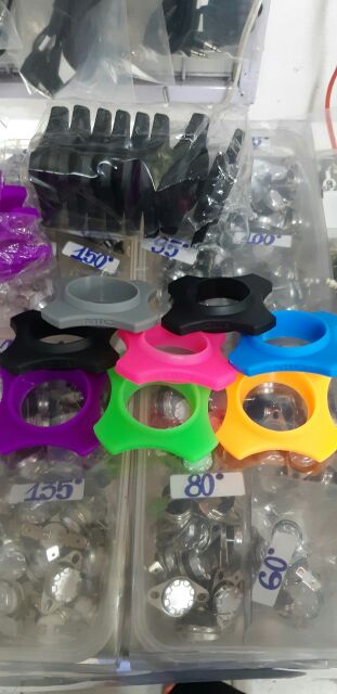 Nhựa chống lăn cho micro - giá 10 cái 75k có nhiều màu