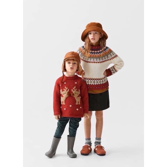 Áo len tuần lộc Zara