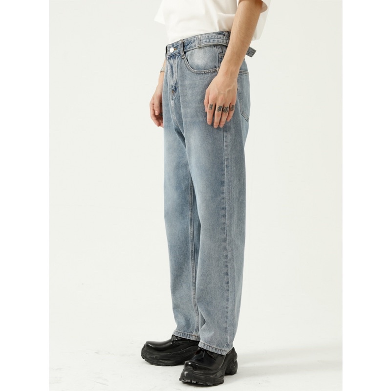 Quần jeans xanh dây thắt sẵn