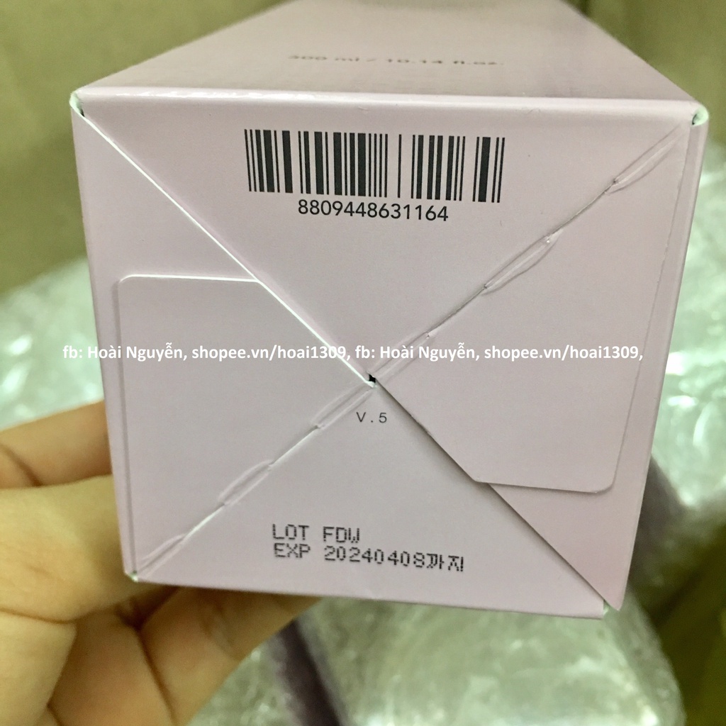 [Kèm bill] Nước thần Hanskin Real Complexion Hyaluron Skin Essence 300ml | BigBuy360 - bigbuy360.vn