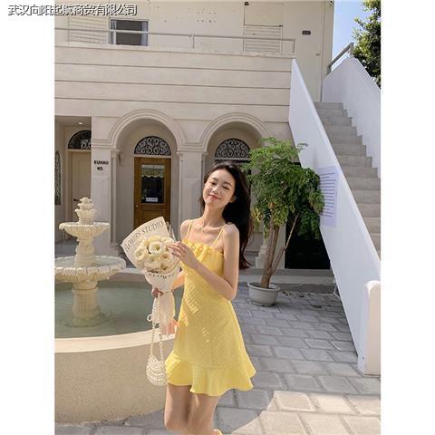 Đầm Ngắn Hai Dây Màu Vàng Thời Trang Mới Chất Lượng Cao Quyến Rũ