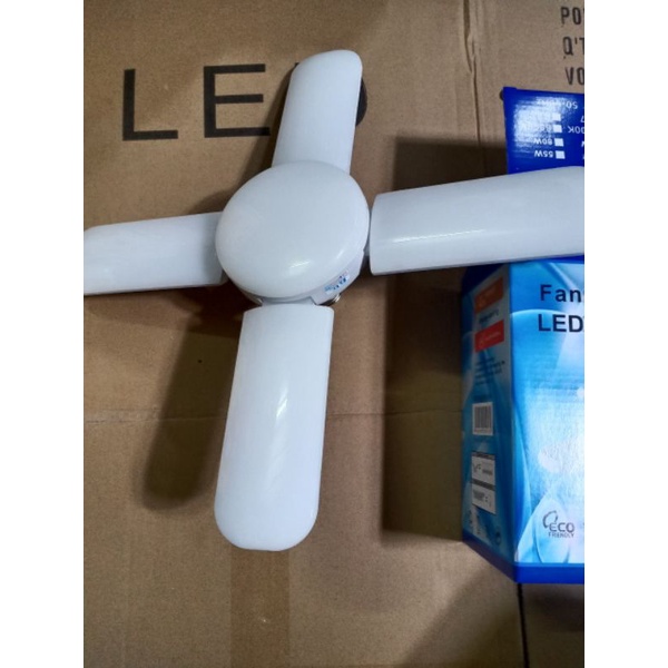 Bóng đèn 4 cánh 60w siêu sáng bảo hành 1 năm loại tốt