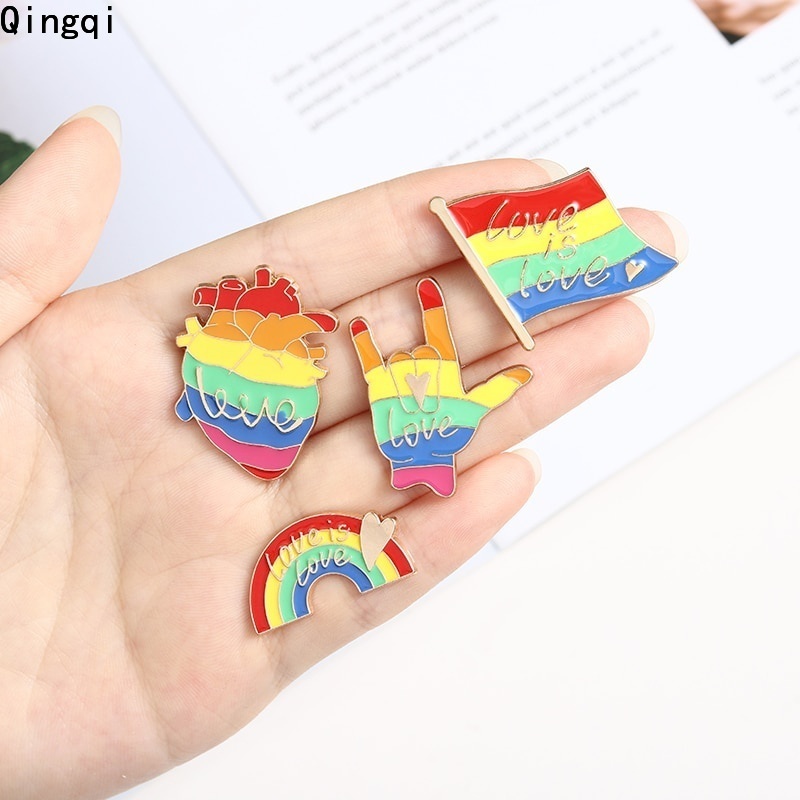 Ghim cài áo MISS ZOE hình trái tim màu cầu vồng lgbt