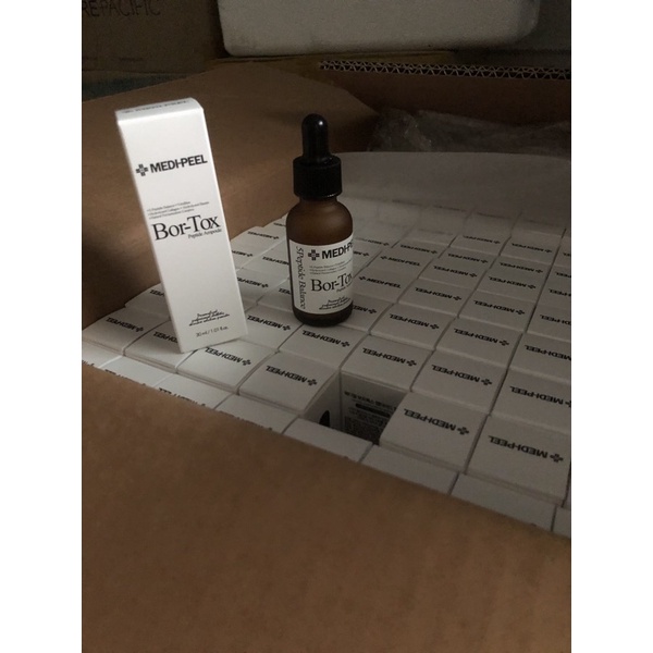 Date 10/2024 Serum căng bóng Medipeel Bor-tox