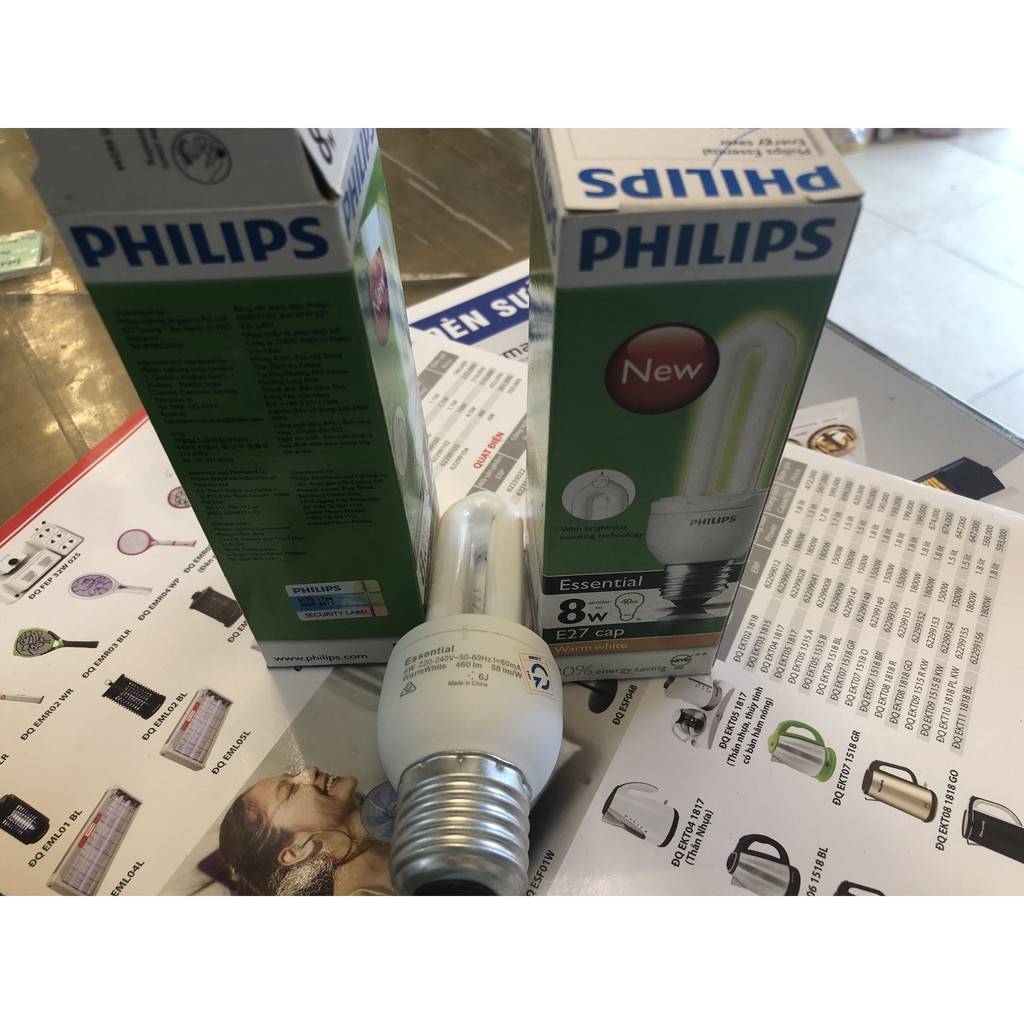 Bóng đèn compact Philips Essential 8W 2U