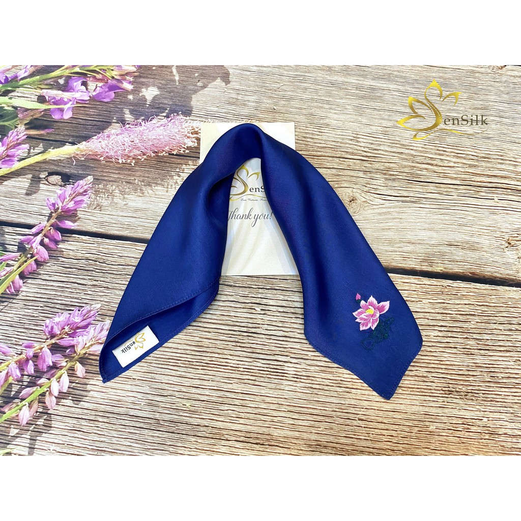 Khăn Mùi Xoa Lụa Cao Cấp SenSilk thêu Quốc hoa Việt Nam 35x35cm, Quà Tặng khách nước ngoài