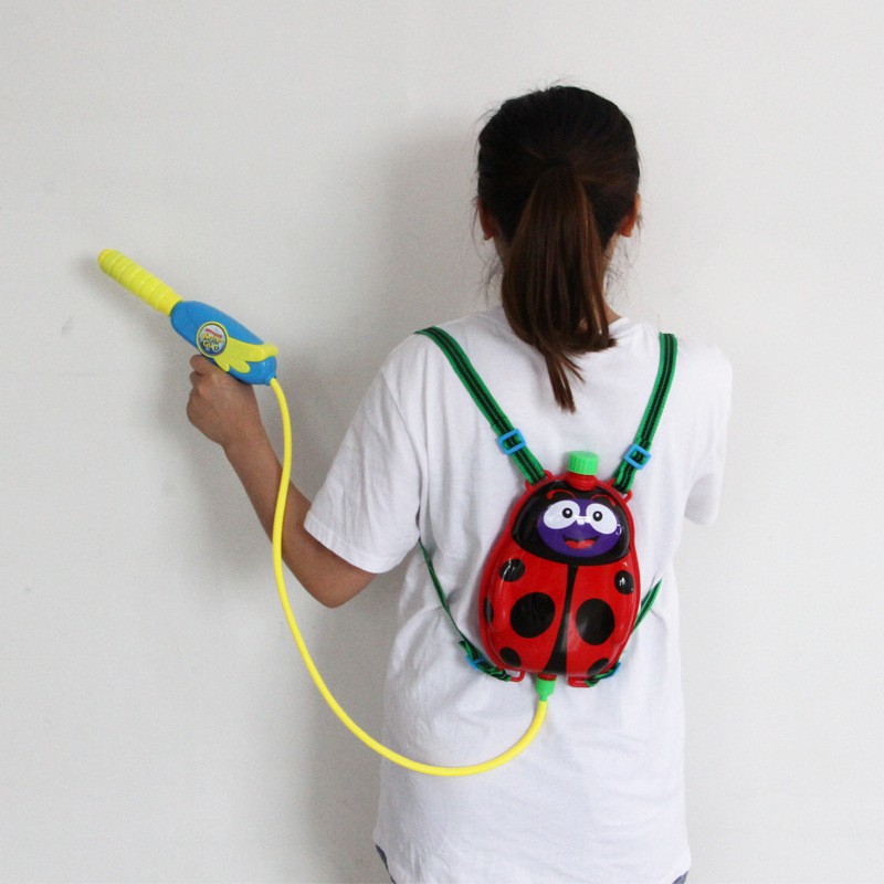 Balo phun nước hình chú ong ngộ nghĩnh cho bé vui chơi ngoài trời