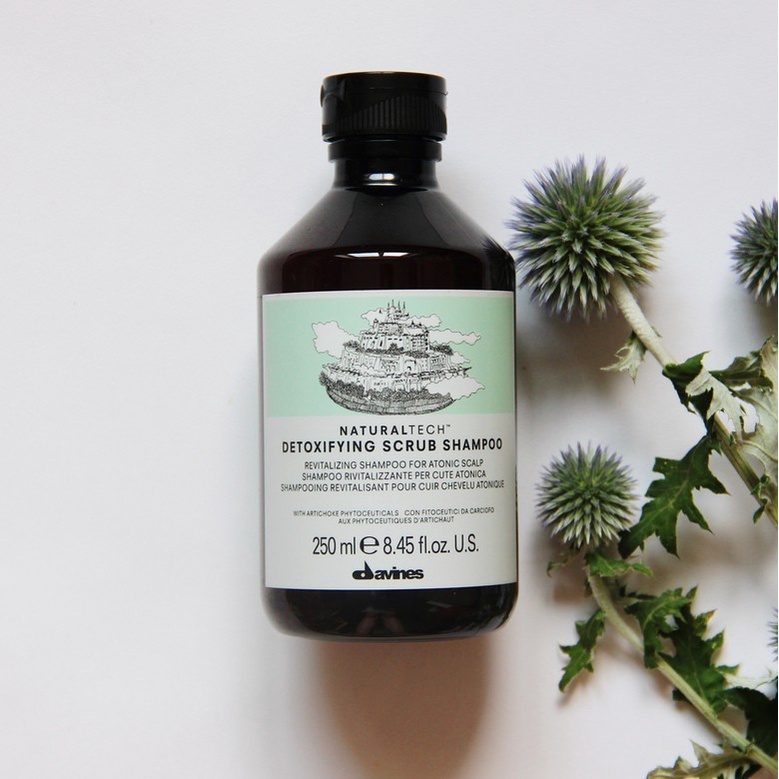 Dầu gội Davines Detoxifying Scrub Shampoo – Thanh lọc giải độc cho tóc và da đầu 250ml