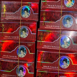 Kem Cô Tiên Huashuli đỏ