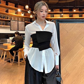 Áo sơ mi trắng cách điệu sang chảnh