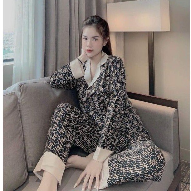 Pijama Mai Ngô nhà VIC