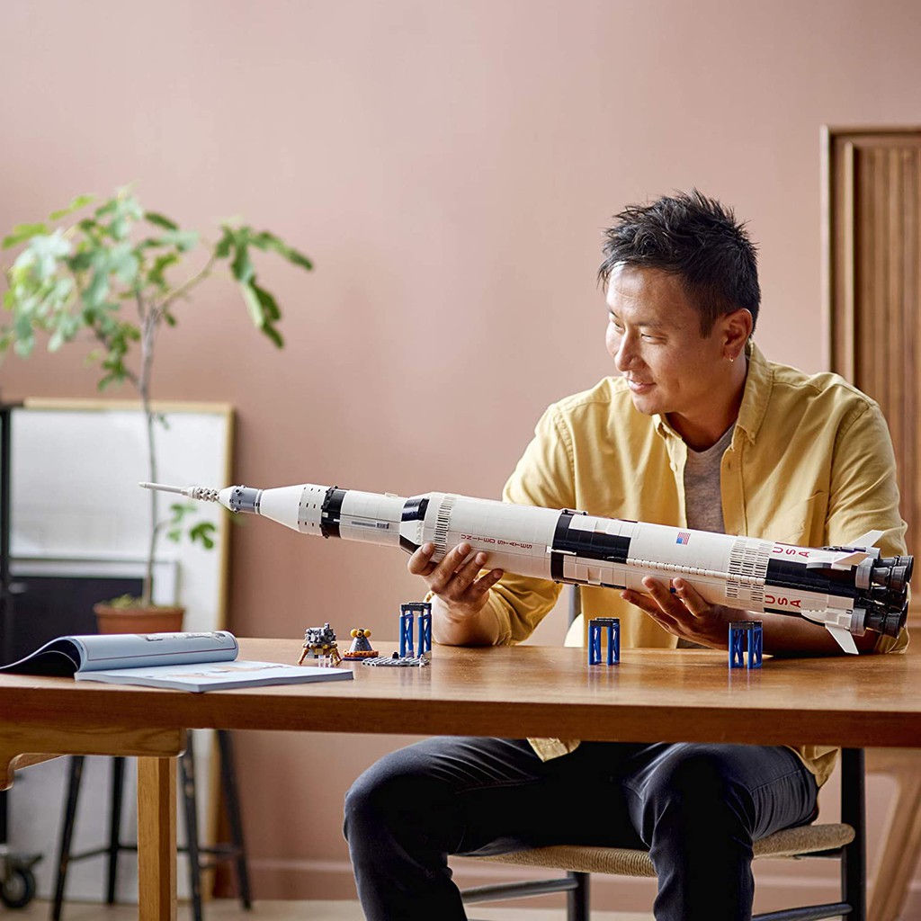 Lego 92176 Nasa Apollo Saturn V - Tàu vũ trụ Apollo