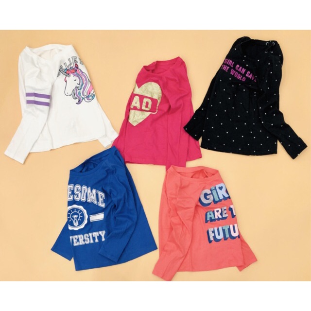 Chị Minh thuỳ - combo quần chip và đầm