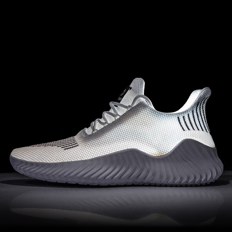 Giày Thể Thao Đế Mềm Siêu Nhẹ Phối Lưới Thoáng Khí Chống Trượt Cho Nam size 39-47 2024