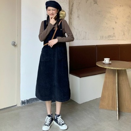 Yếm Váy nhung dáng dài , thời trang  hàn quốc , yếm Váy nhung  hàn quốc phối áo len cổ 3 phân | BigBuy360 - bigbuy360.vn