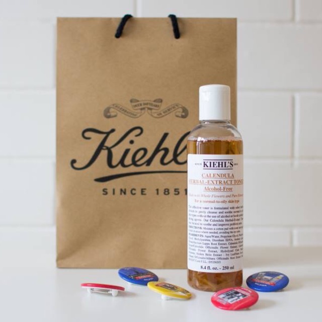 Toner hoa cúc Kiehl's - Kiehls Calendula Herbal Extract Alcohol-Free Toner