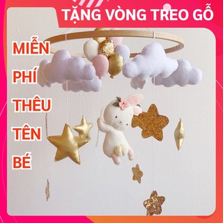 [MIỄN PHÍ THÊU TÊN BÉ] Đồ chơi treo nôi cho bé kích thích thị giác Coco Kids, tự xoay và phát nhạc mẫu THỎ BÓNG BAY2
