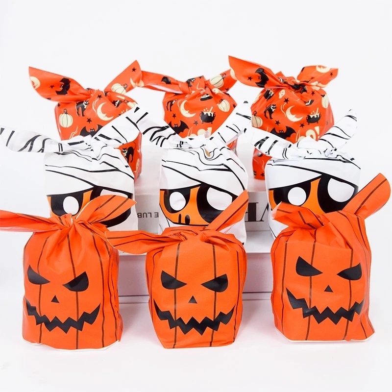 Set 50 Túi Đựng Kẹo Bằng Nhựa Họa Tiết Halloween Đáng Yêu