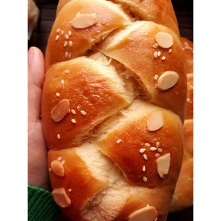 Bánh mỳ hoa cúc