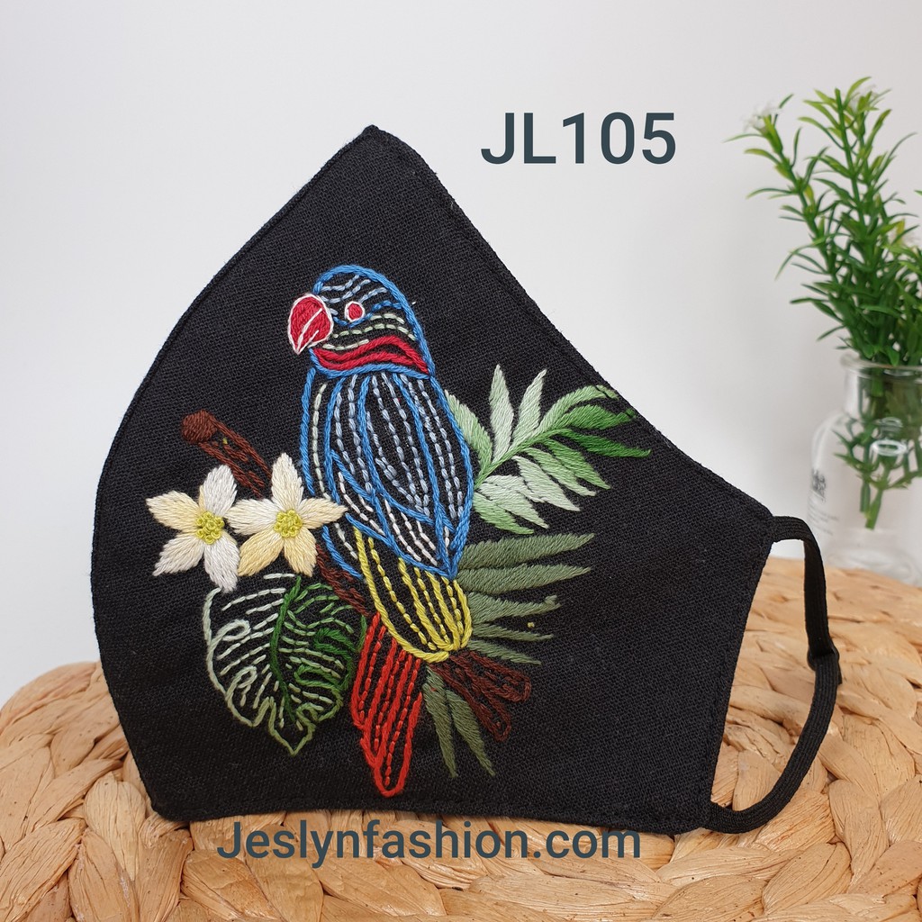Khẩu trang thêu tay vải linen hình chim Két JL105