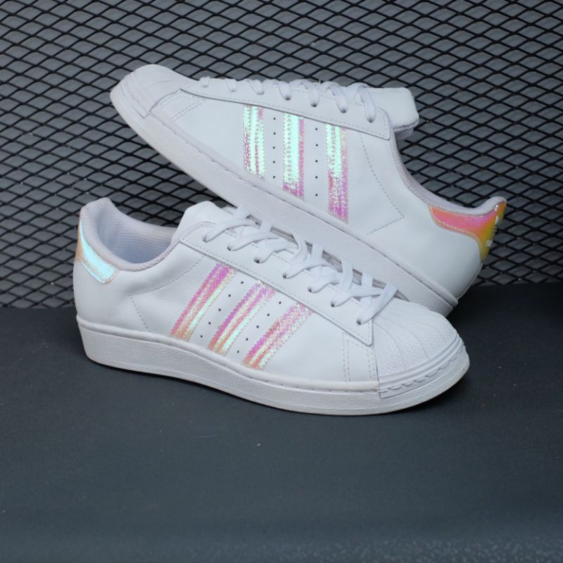 Giày Adidas Superstar Hollogram trẻ trung năng động