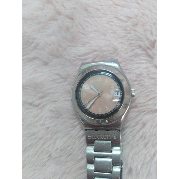 Đồng hồ nữ hiệu swatch