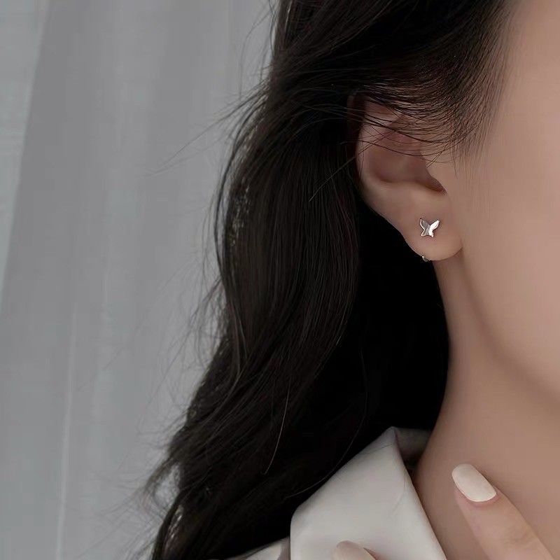 Bông tai bướm móc xinh xắn 30% Bạc