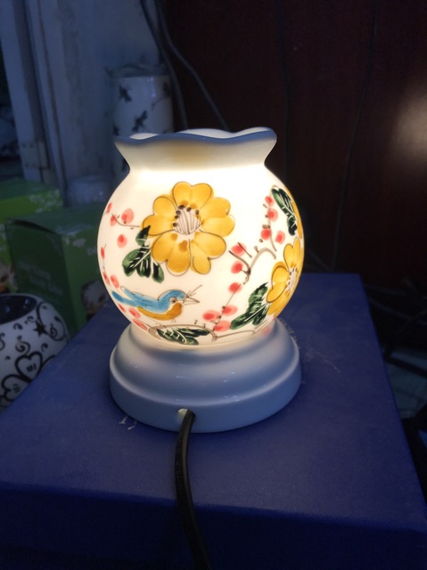 Đèn xông tinh dầu Bát Tràng giao mẫu ngẫu nhiên