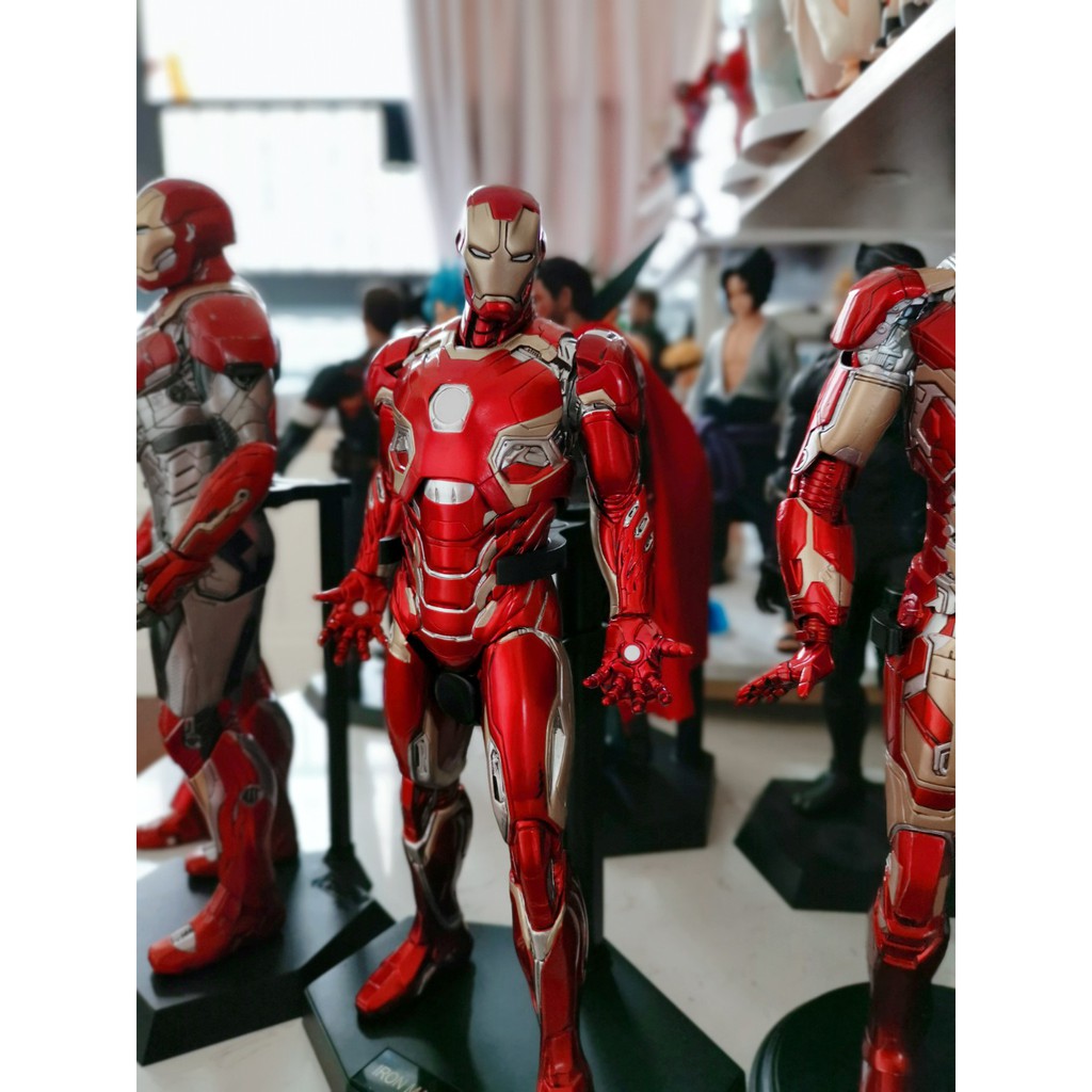 Mô hình Iron Man Mark 45 Avengers Age Of Ultron Crazy Toys 30cm Marvel