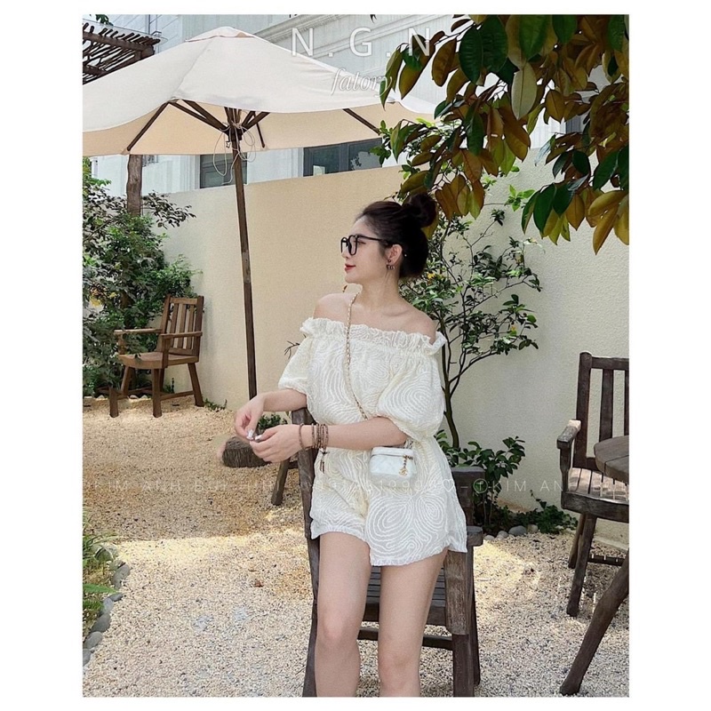 Jum trắng be trễ vai