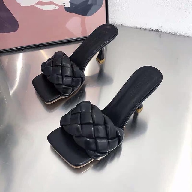 Guốc quai tết hot hitt