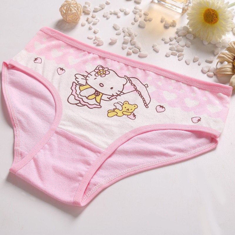 Set 4 quần lót in họa tiết Hello Kitty cho bé gái