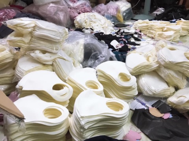 Khẩu trang vải su có hình thật combo 20 cái | BigBuy360 - bigbuy360.vn