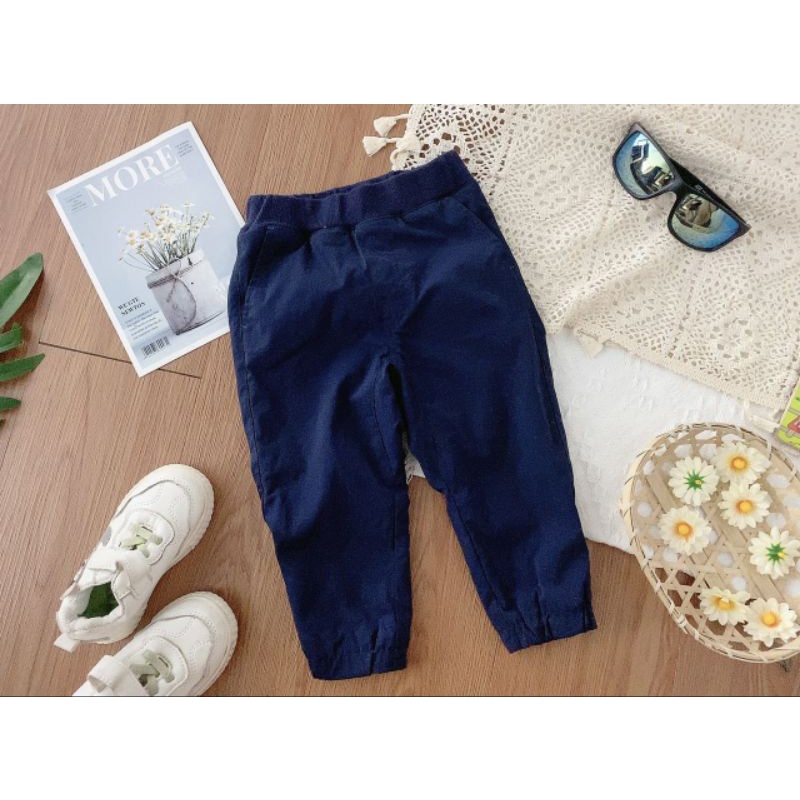 Quần kaki lót nỉ Uniquilo