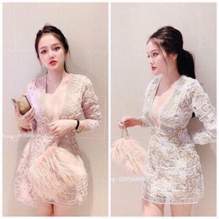 Váy ren cổ v