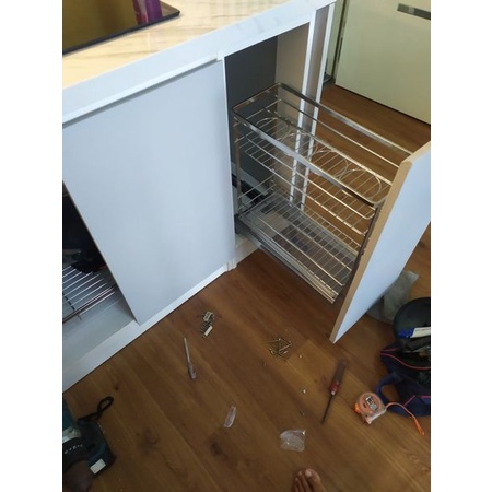 Giá Gia Vị Inox Nan Vuông Ray Giảm Chấn EUROGOLD