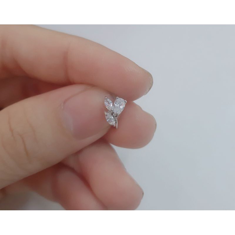 KHUYÊN KẸP VÀNH ĐÍNH ĐÁ ĐỘC - LẠ/ KHUYÊN THÉP Y TẾ