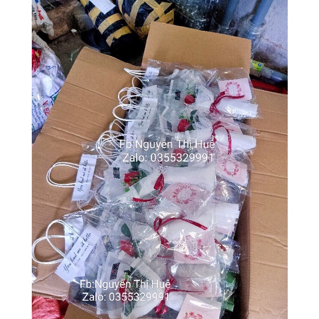 Combo Bó 1 bông hoa sáp + túi tặng thiệp