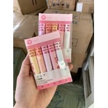Set 5 Cây Son Kem Lì Wetn Lip Gloss That Girl Are Cute Lên Màu Xinh Xắn