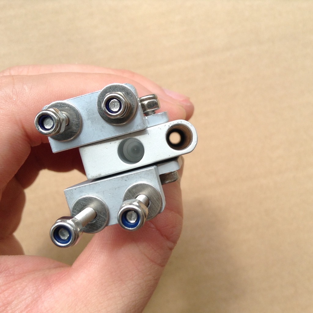 Ụ chân vịt 4mm dài 70mm cho tàu mô hình RC Boat