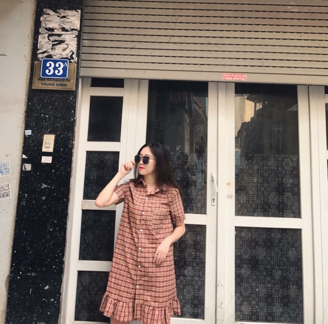 Váy kẻ nâu siêu hot | BigBuy360 - bigbuy360.vn